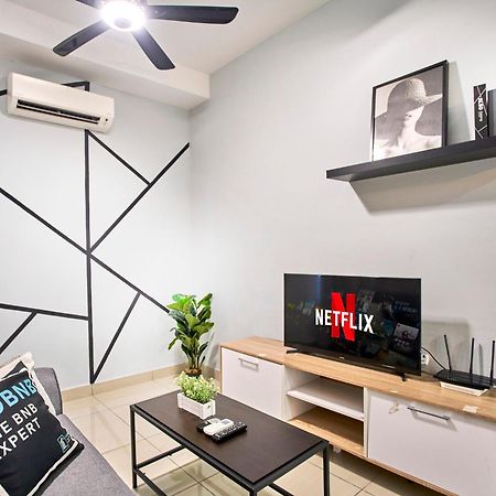 Arte Plus Klcc Designer Suites By Cobnb クアラルンプール エクステリア 写真